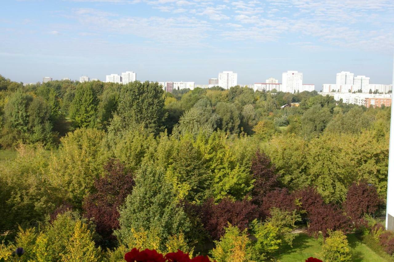 2-Zimmer-Ferienwohnung "Garten Der Welt" Berlin Bagian luar foto