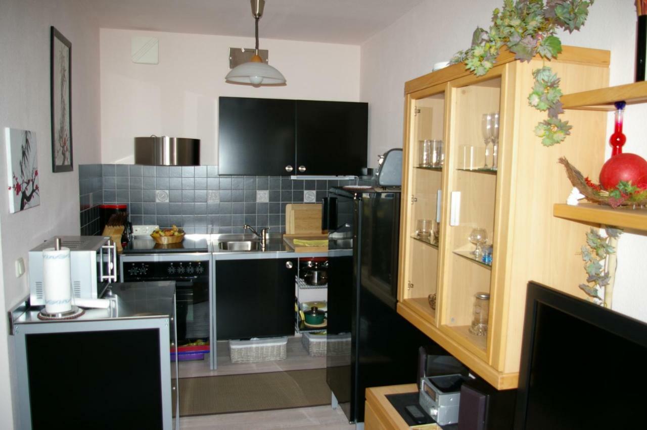 2-Zimmer-Ferienwohnung "Garten Der Welt" Berlin Bagian luar foto