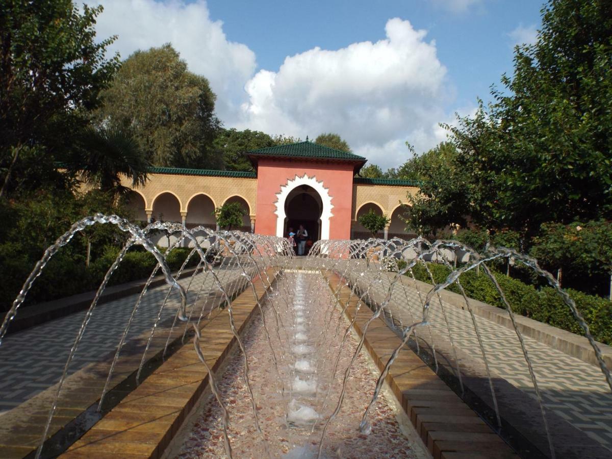 2-Zimmer-Ferienwohnung "Garten Der Welt" Berlin Bagian luar foto