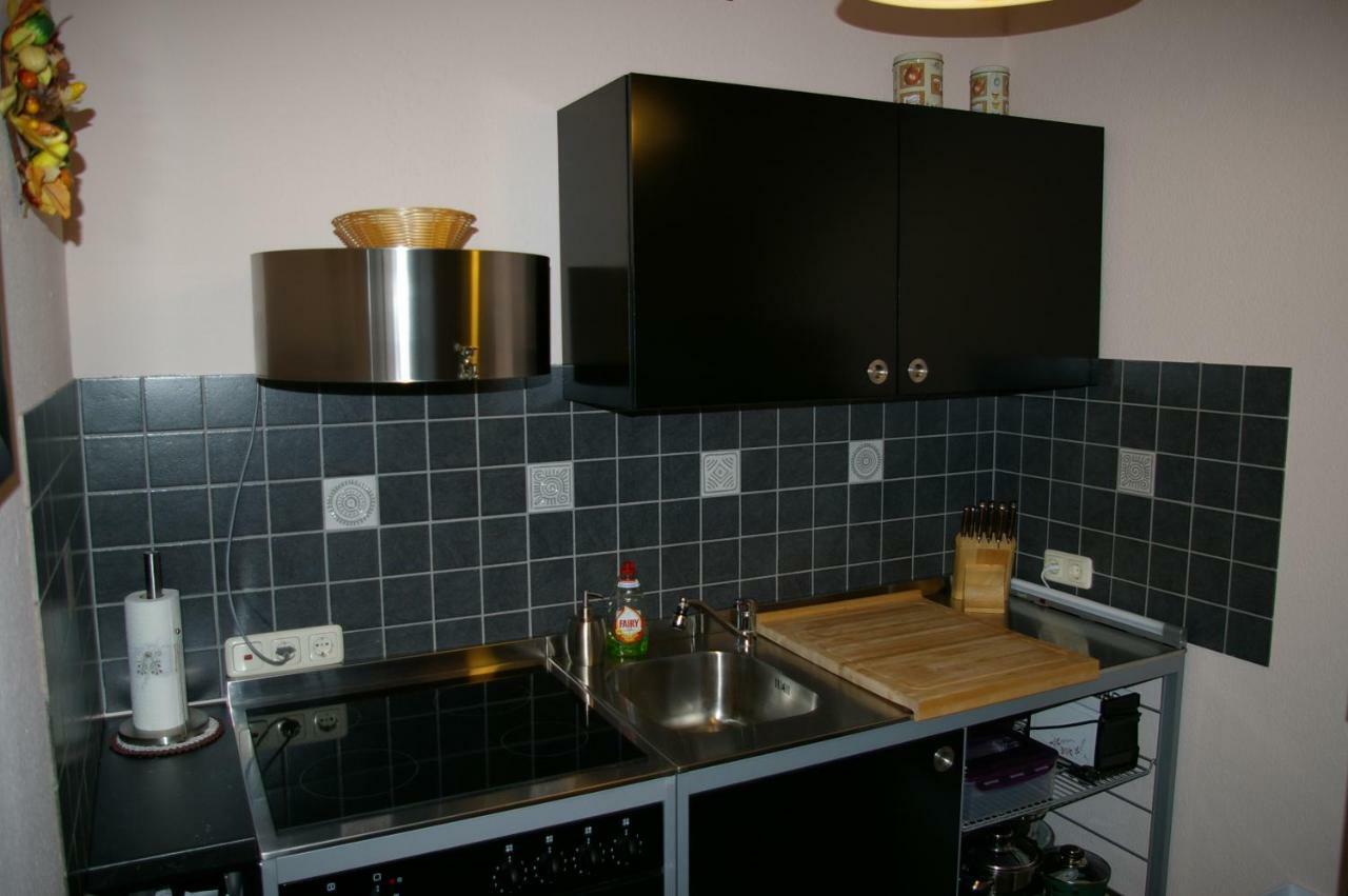 2-Zimmer-Ferienwohnung "Garten Der Welt" Berlin Bagian luar foto